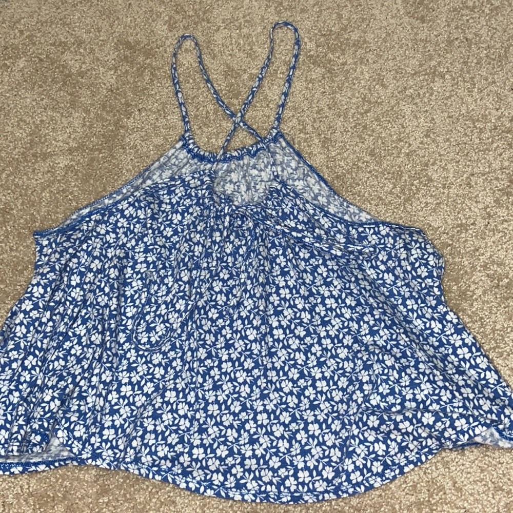 tie in the back tank top - Picture 2 of 2